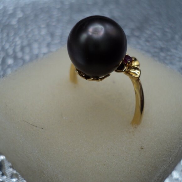 Tahitian Black Pearl 10mm red ruby accent YG over sterling silver ring 7 POS193 - Picture 3 of 5